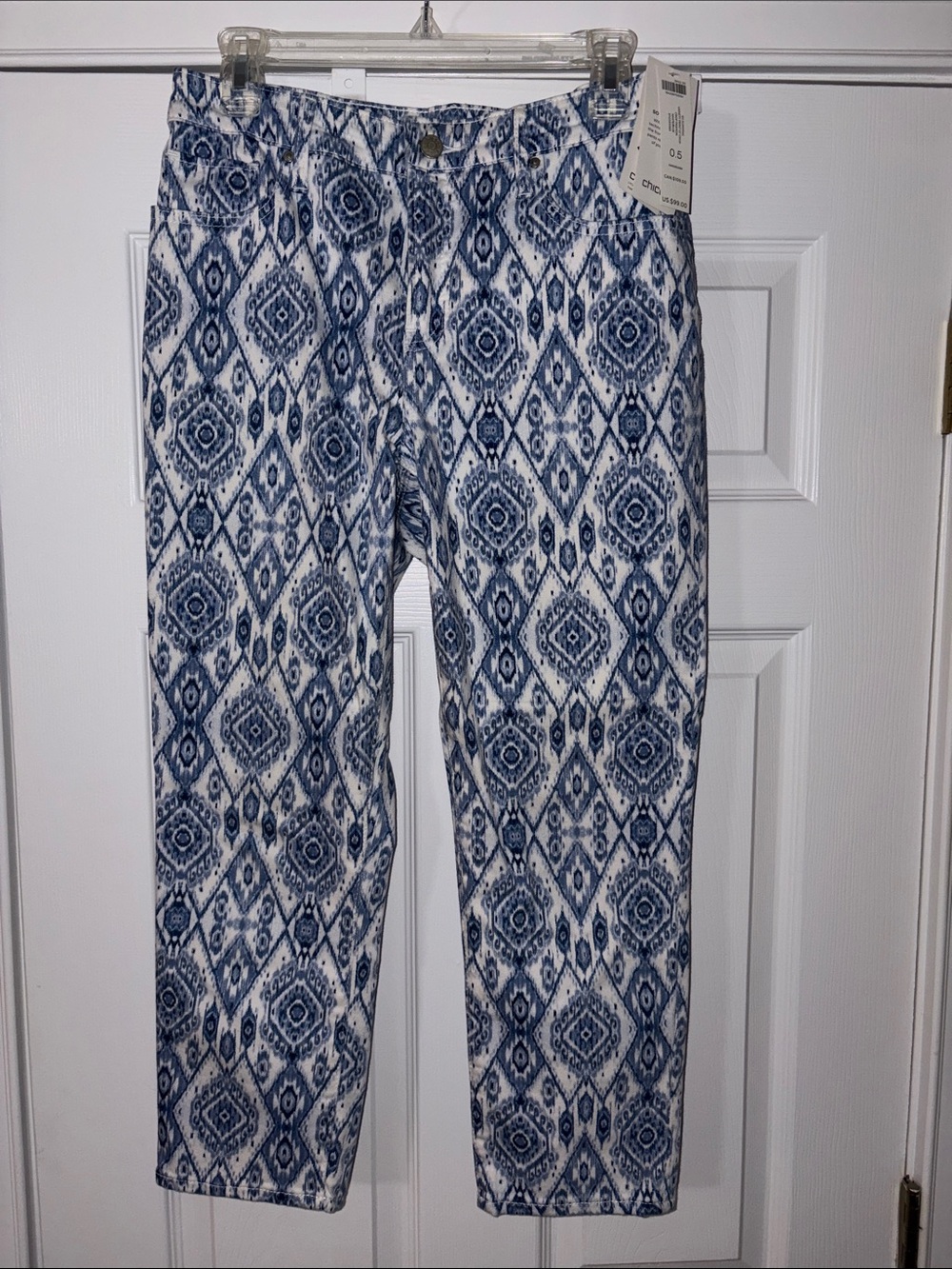 NWT Chico’s So Slimming  Girlfriend Cropped Pants size 6